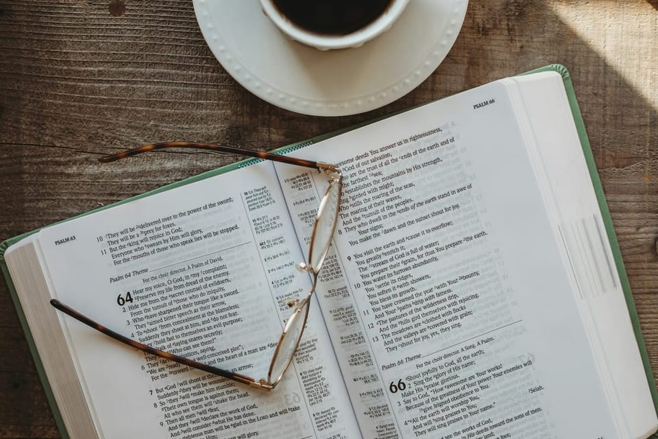 बाइबल अध्ययन: हमारी कमजोरी में शक्ति